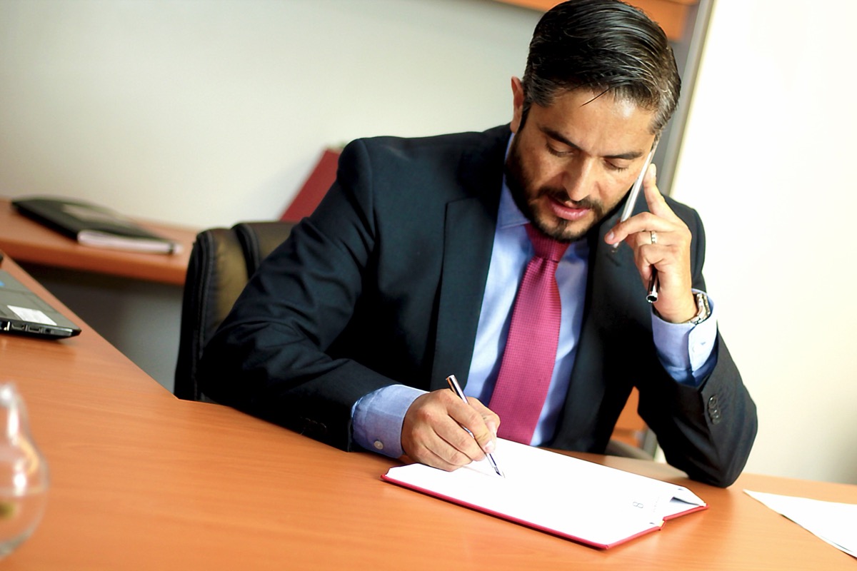 Abogado aliado REVAN Legal